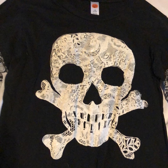Black and white glittery skull shirt - Picture 3 of 6